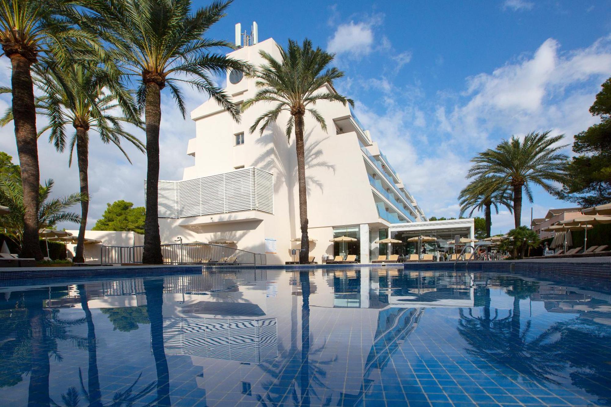 Mar Hotels Playa De Muro Suites Exteriér fotografie