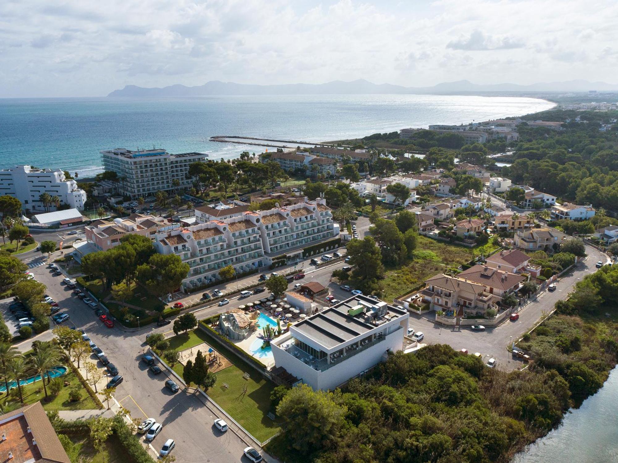 Mar Hotels Playa De Muro Suites Exteriér fotografie